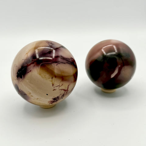 Mookaite Spheres
