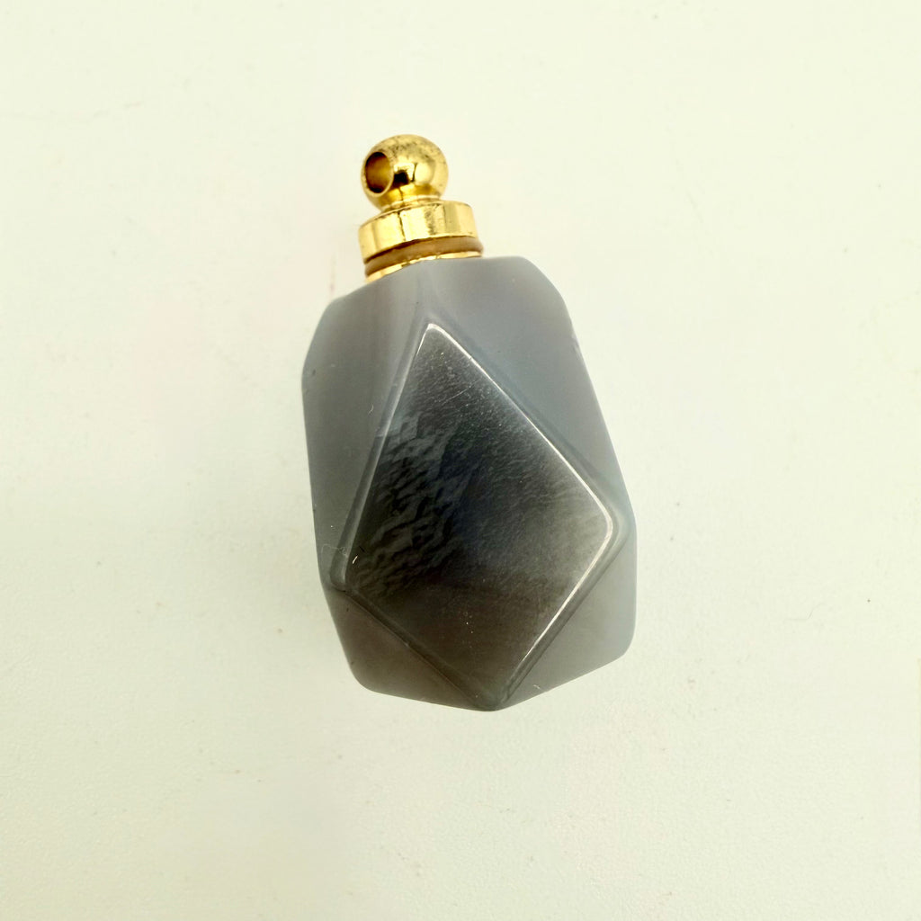 Grey Agate Aromatherapy Diffuser Pendant