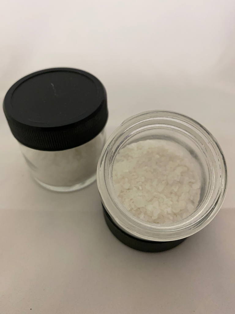Alum powder with resealable jar