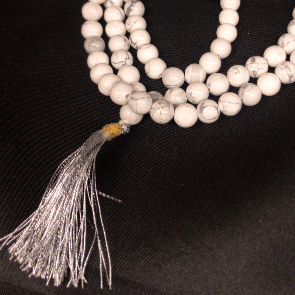 Howlite Mala